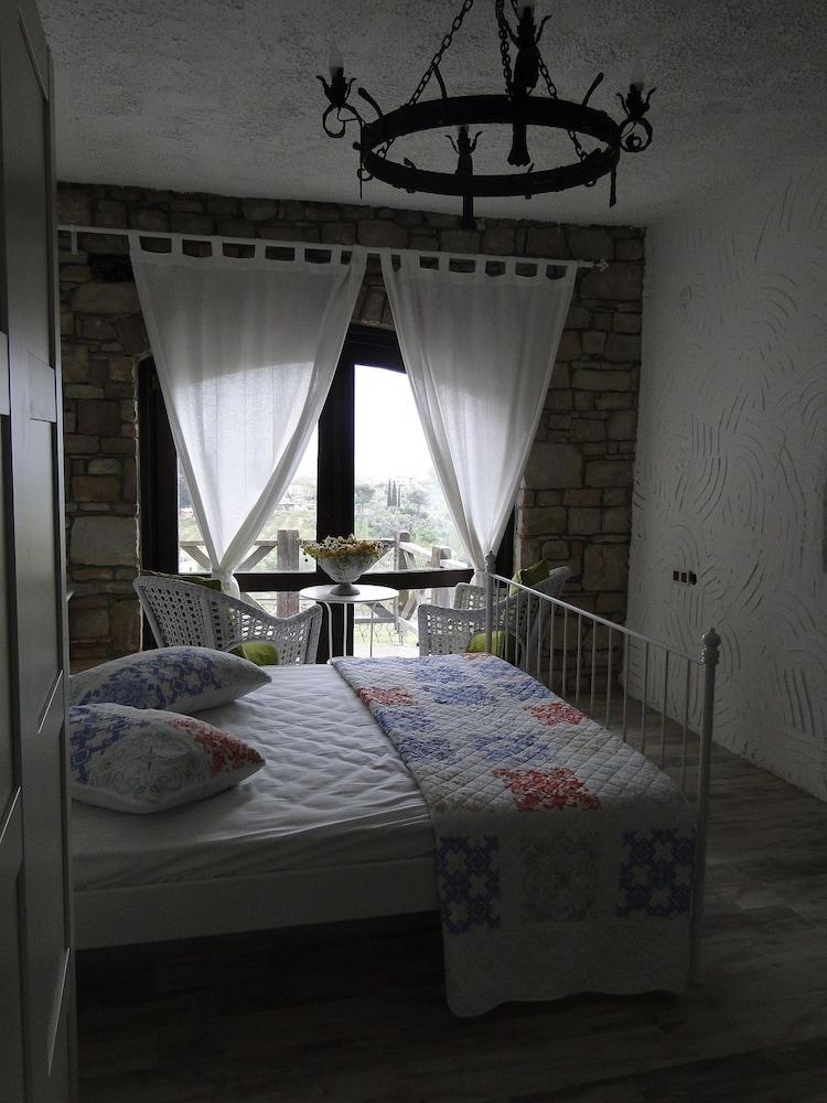 Ağaçlı The Stone Castle Boutique Hotel מראה חיצוני תמונה